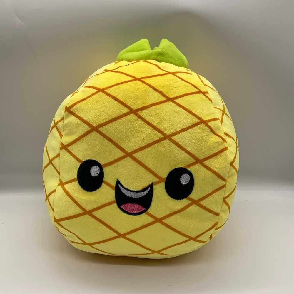 CUTE AND‎ SQUISHY PINEAPPLE PLUSH